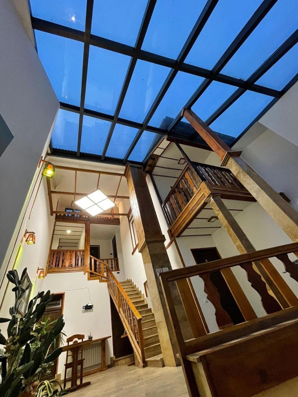 Yerevan Hotel Extérieur photo